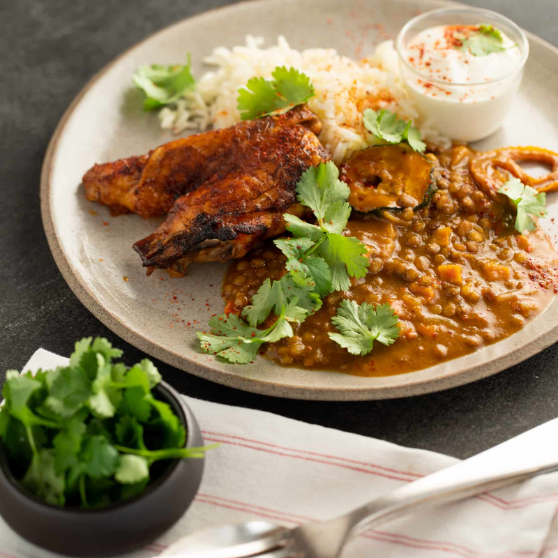 Curry de volaille rôtie aux lentilles épicées sauce yaourt