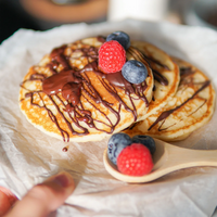 Pancakes nappés au chocolat coco